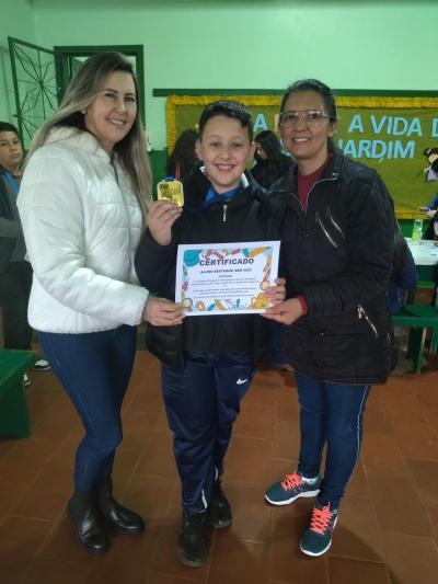 Escola Padre Gerson Galvino de Laranjeiras entrega Certificados e Medalhas aos Alunos Pelo 1º Lugar no IDEB 2024